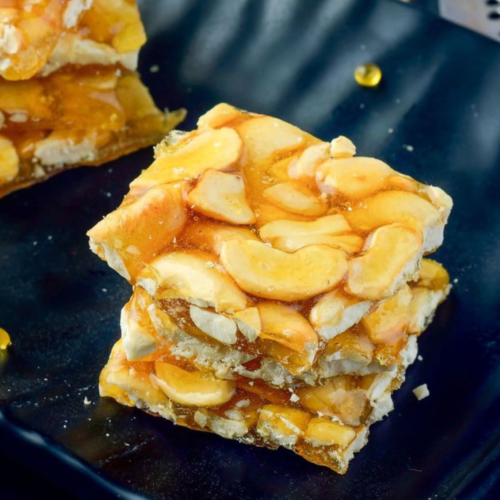 kaju chikki (cashew chikki / bellam jeedipappu achu)